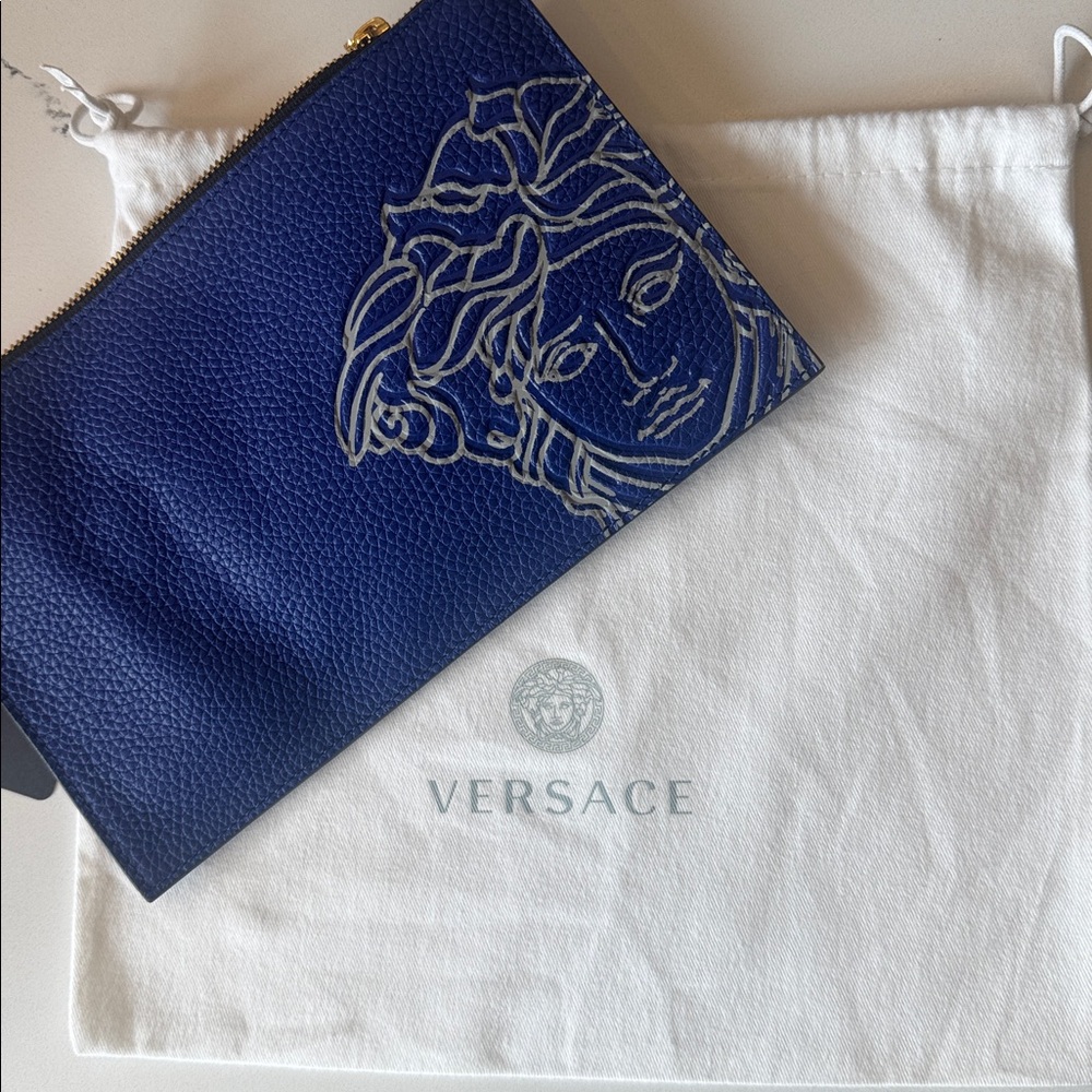 Versace Blue Medusa Leather Clutch Wristlet NWT with Dust Bag - Picture 7 of 7